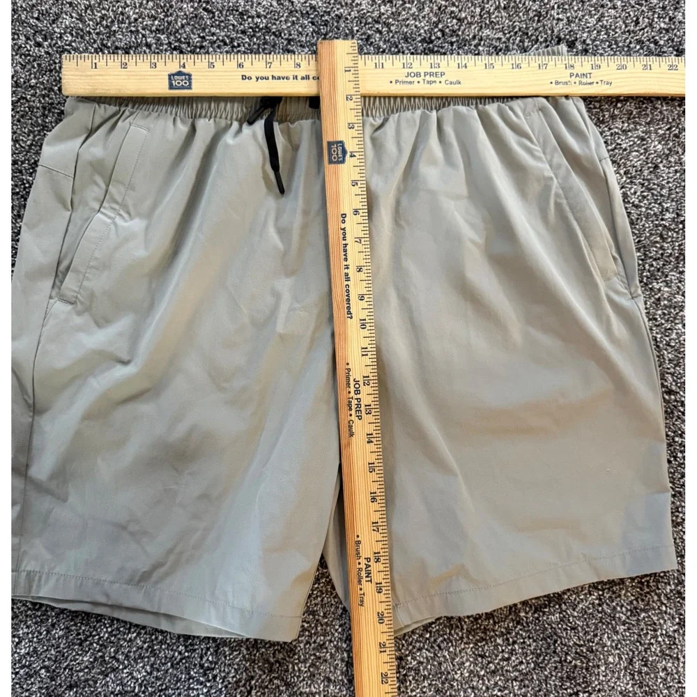 Mens Performance Shorts Khaki Tan Stretch Athletic Golf Size 40 NWT
